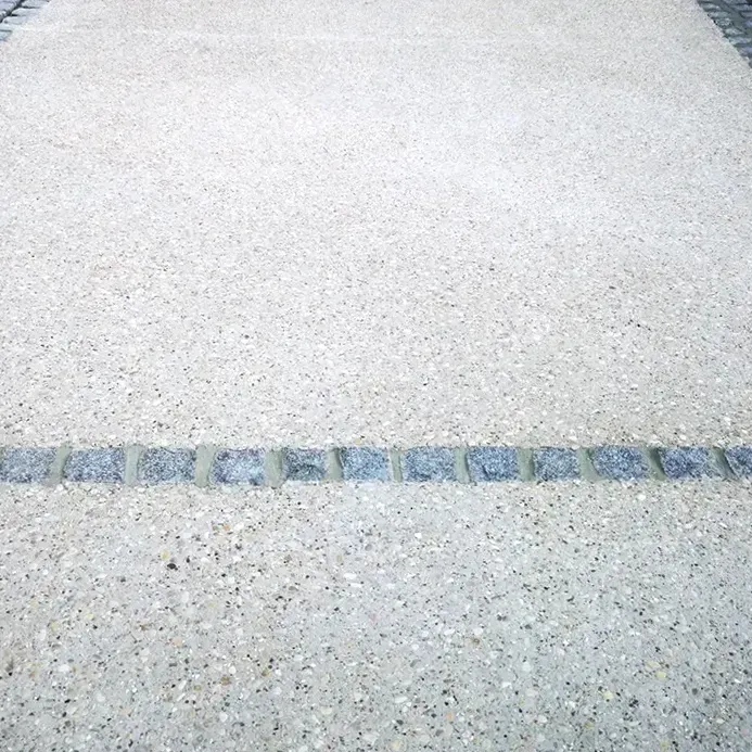 Comparatif de finitions en béton décoratif réalisé en Normandie
